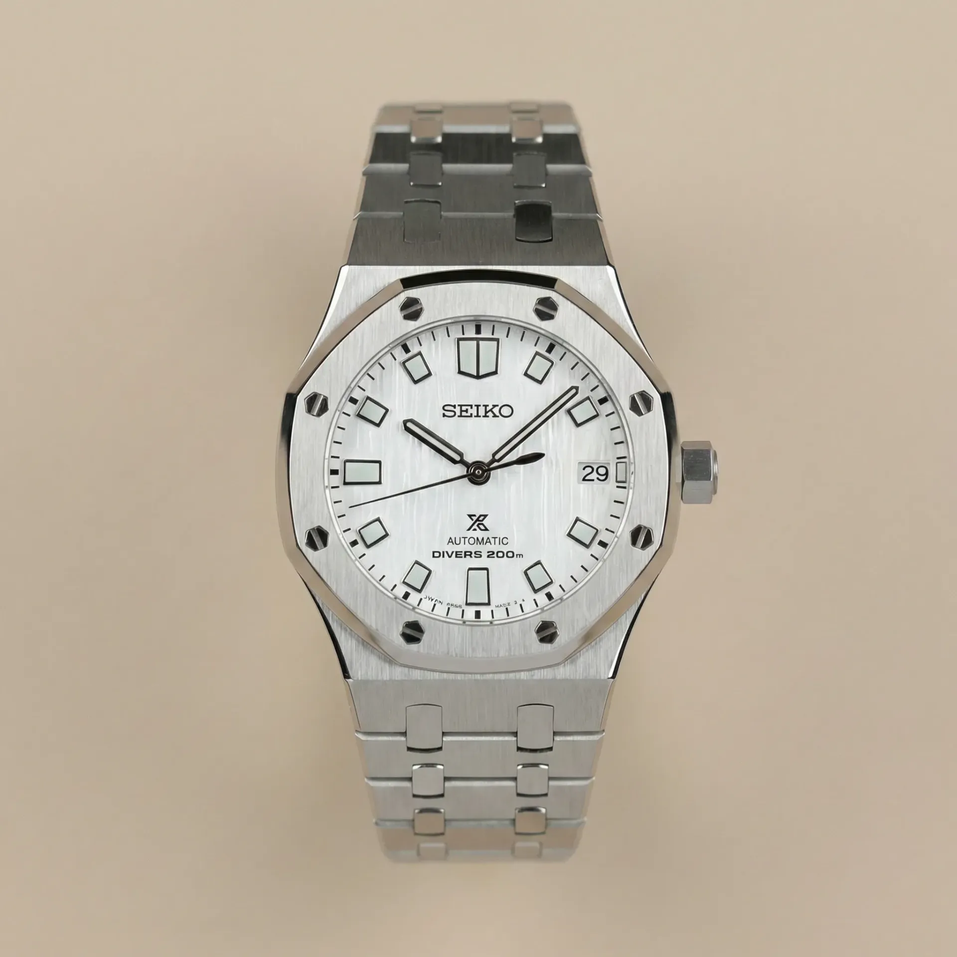 Seiko Mod "Arctic Seikoak" – Dokulu Beyaz Kadran & Entegre Bilezik