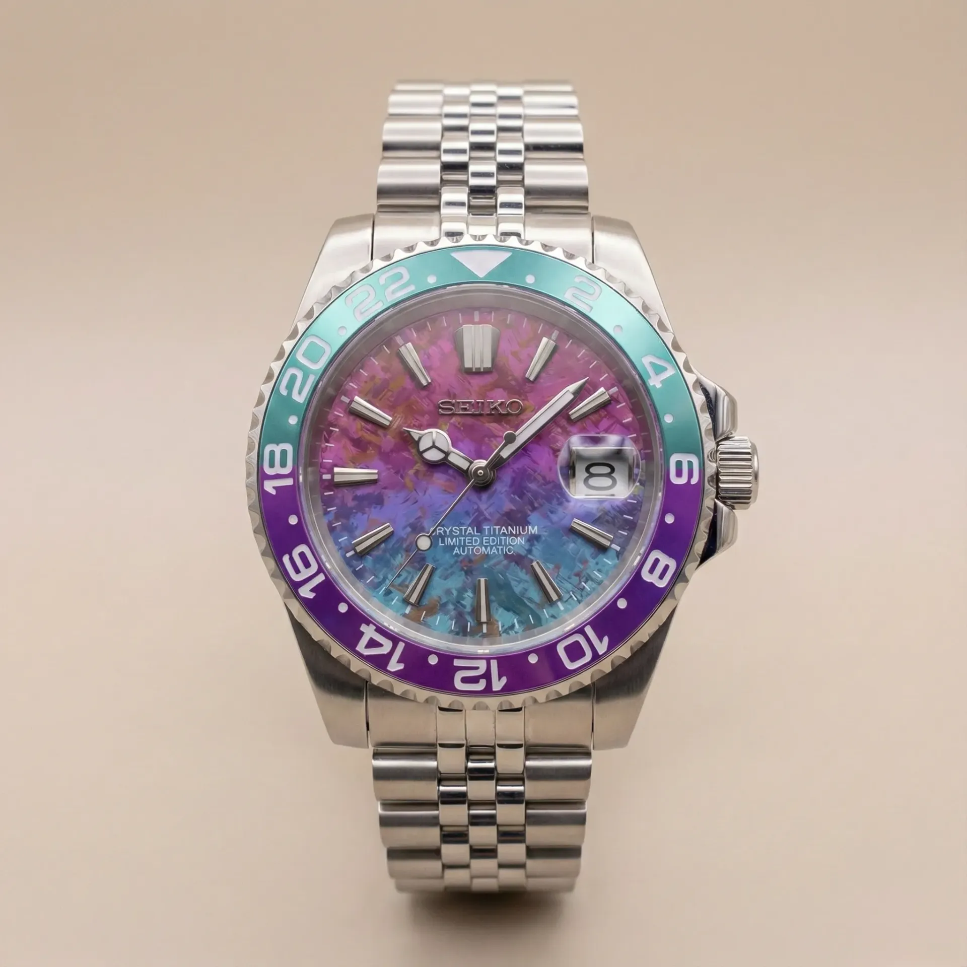 Seiko Mod GMT "Crystal Titanium" – Ebruli Kadran & Turkuaz-Mor Bezel