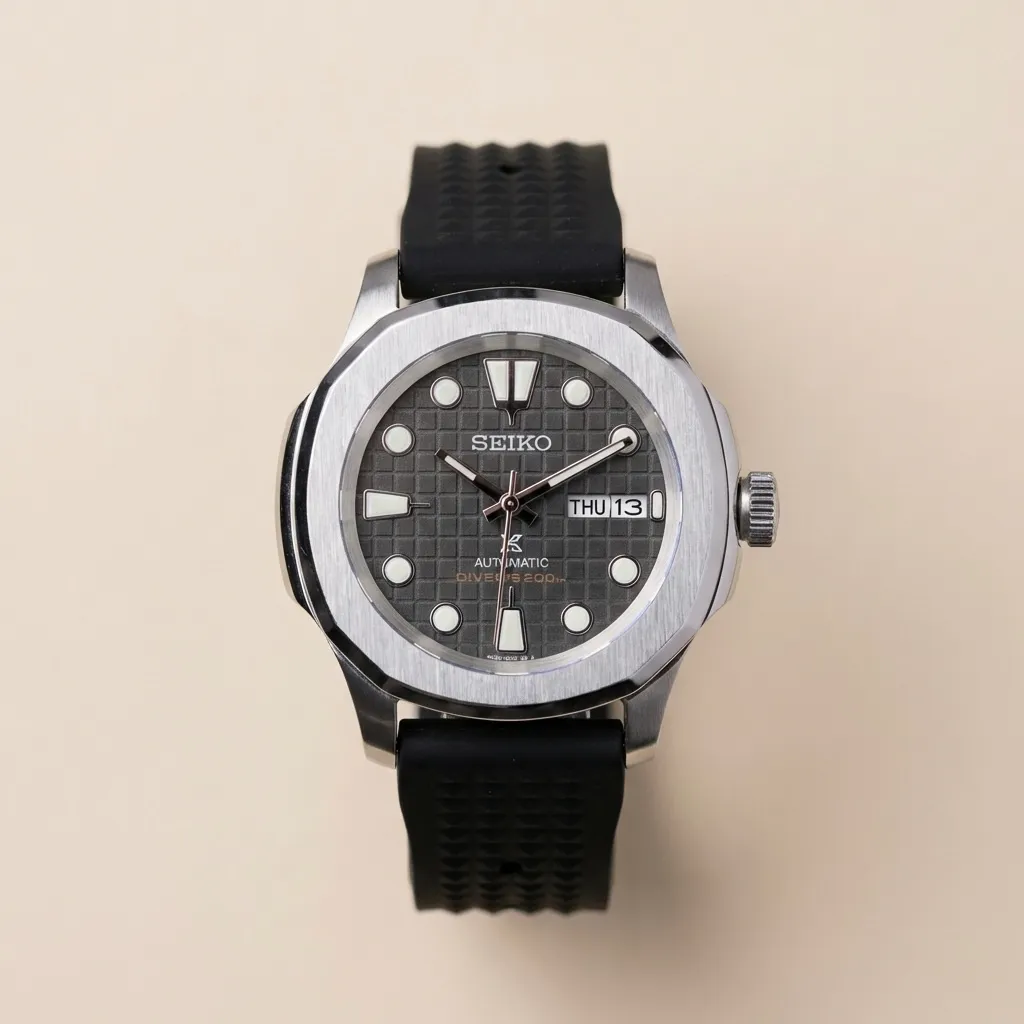 Seiko Mod "Seikonaut" – Gray Waffle Dial & Black Rubber