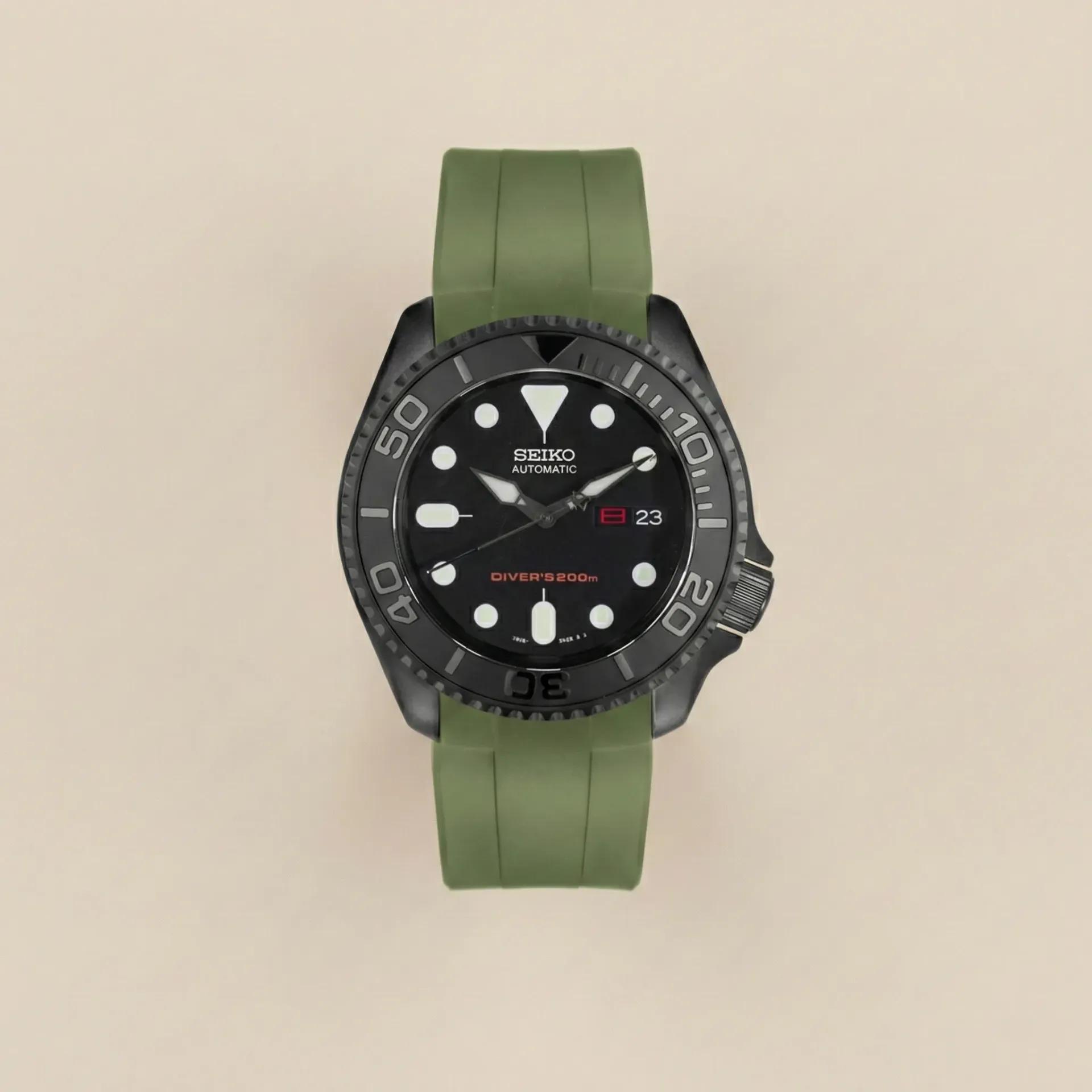 Seiko Mod Tactical Diver – Mat Siyah Bezel ve Entegre Kauçuk (NH36)