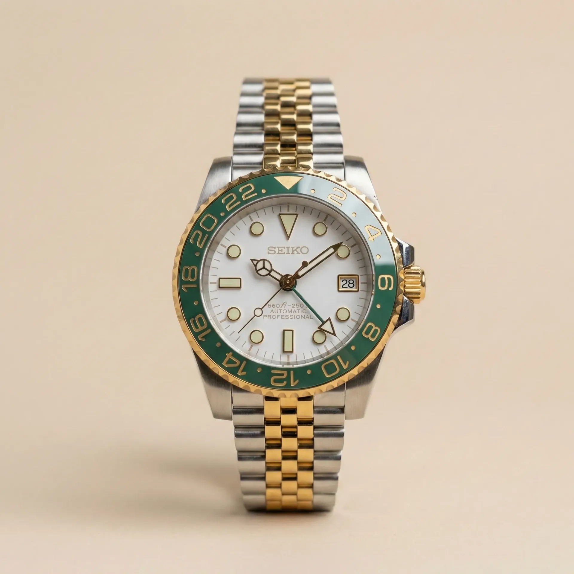 Seiko Mod GMT "Emerald Gold" – White Dial & Two-Tone Jubilee